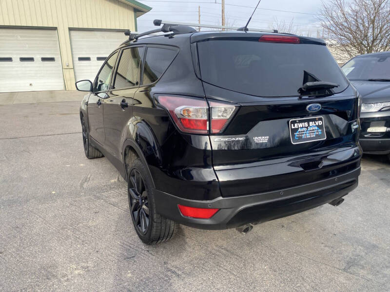 2017 Ford Escape SE
