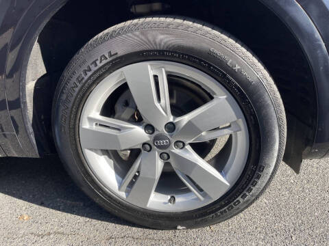 2019 Audi Q5 quattro Premium 45 TFSI