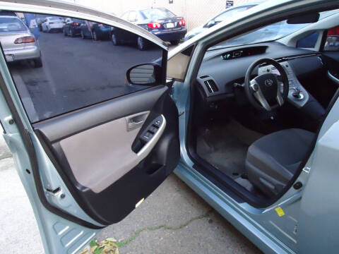 2013 Toyota Prius Two