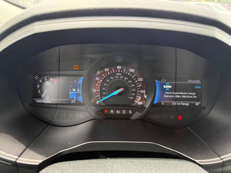 2023 Ford Edge Titanium