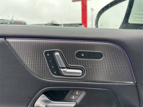 2021 Mercedes-Benz GLB GLB 250 4MATIC