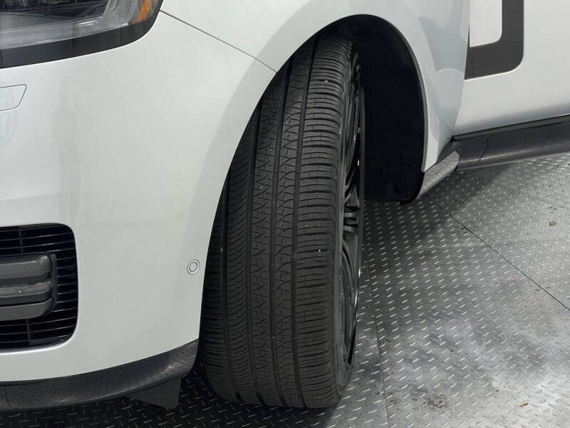 2024 Land Rover Range Rover P530 SE