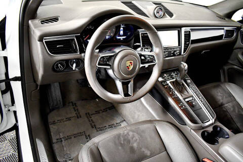 2016 Porsche Macan S