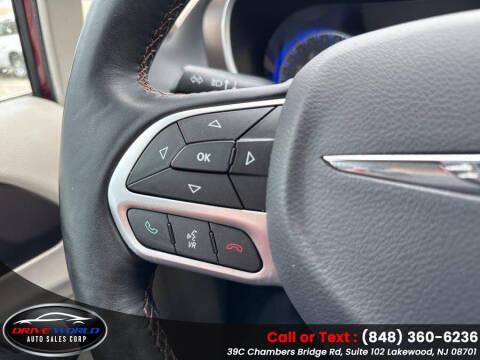 2017 Chrysler Pacifica Touring-L Plus