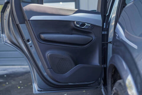 2018 Volvo XC90 T5 Momentum 7-Passenger