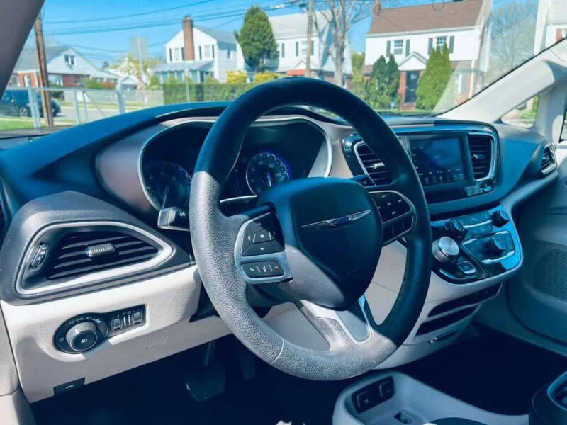 2019 Chrysler Pacifica Touring Plus