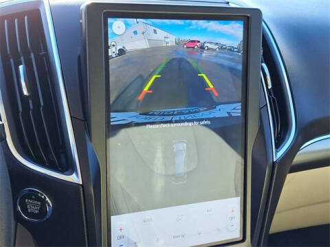 2024 Ford Edge Titanium