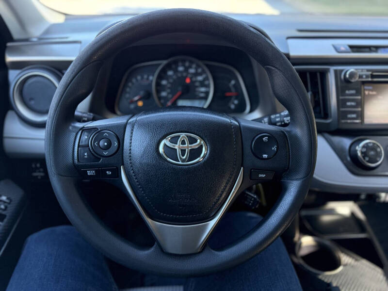 2014 Toyota RAV4 LE