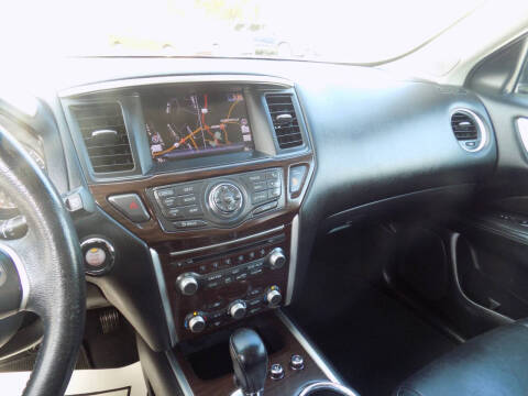 2013 Nissan Pathfinder Platinum