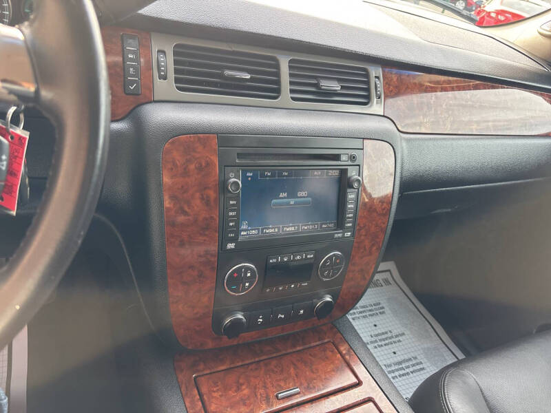 2009 Chevrolet Suburban LTZ