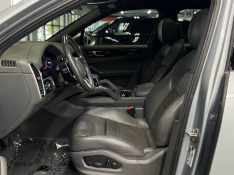 2023 Porsche Cayenne