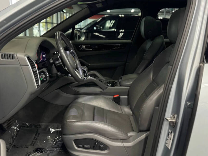 2023 Porsche Cayenne