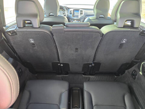 2019 Volvo XC90 T6 Momentum