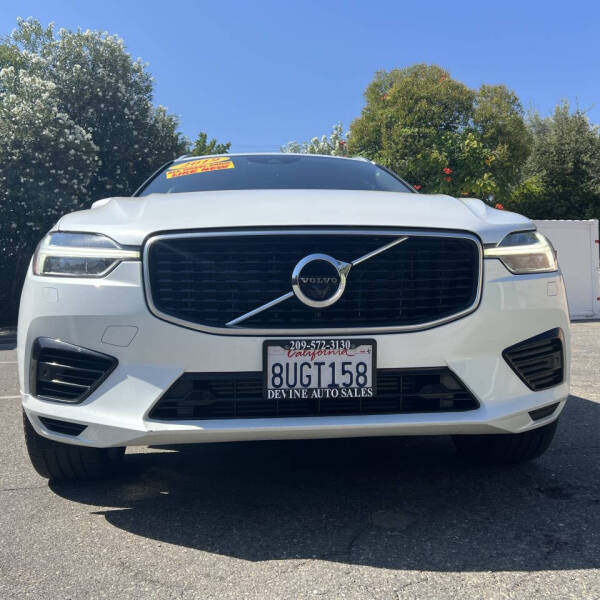 2019 Volvo XC60 T8 eAWD R-Design