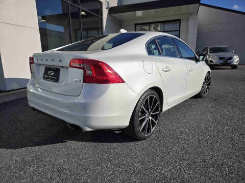 2016 Volvo S60 T5 Drive-E Premier