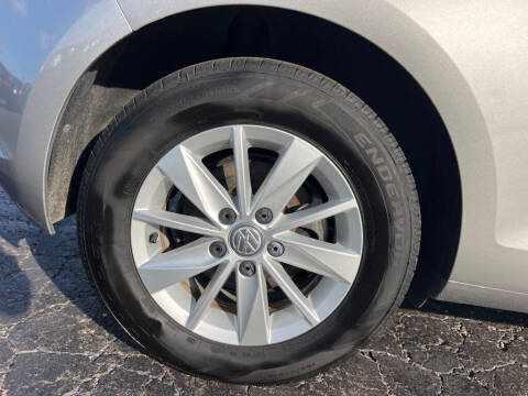 2015 Volkswagen Golf TSI S