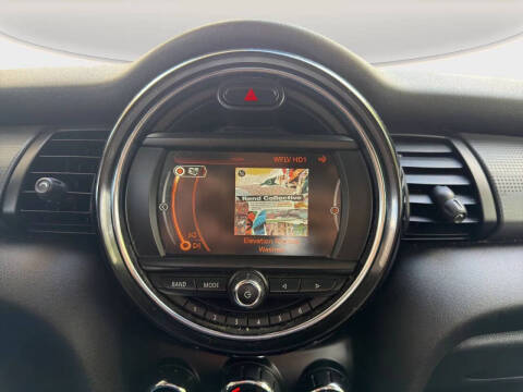 2017 MINI Hardtop 4 Door Cooper