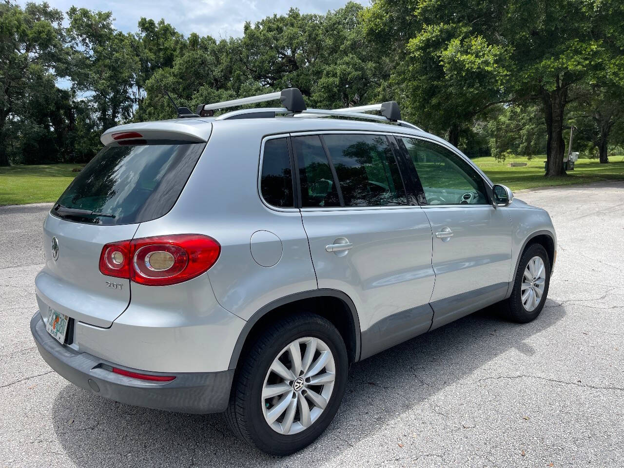 2011 Volkswagen Tiguan for sale at ROADHOUSE AUTO SALES INC. in Tampa, FL