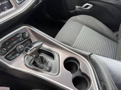 2021 Dodge Challenger SXT