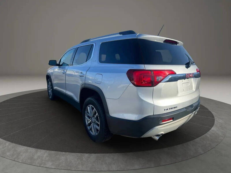 2018 GMC Acadia SLE-2