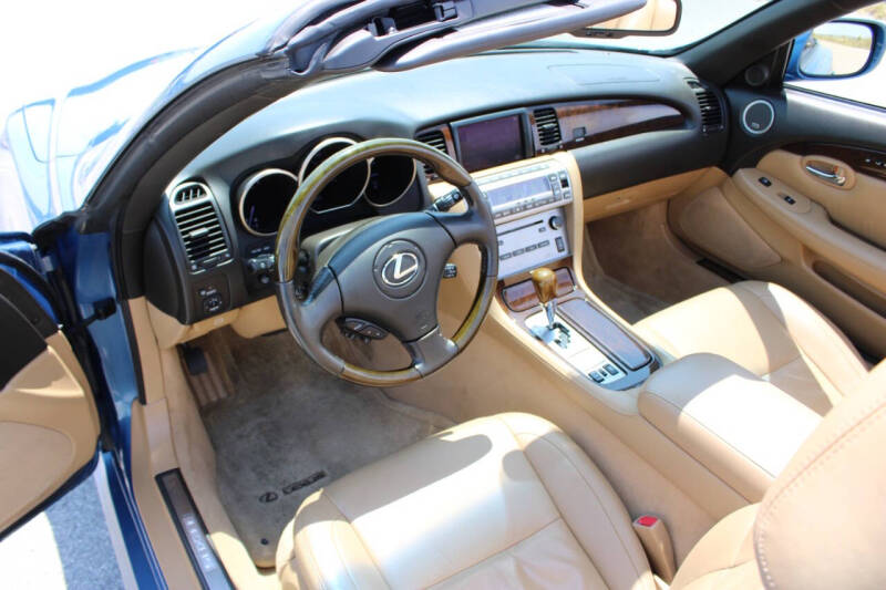 2010 Lexus SC 430
