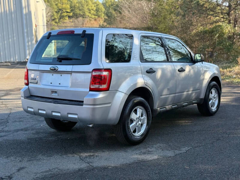 2011 Ford Escape XLS