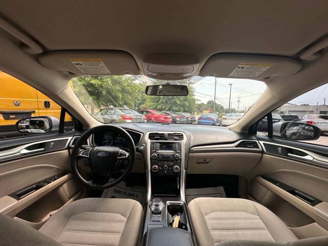 2018 Ford Fusion SE