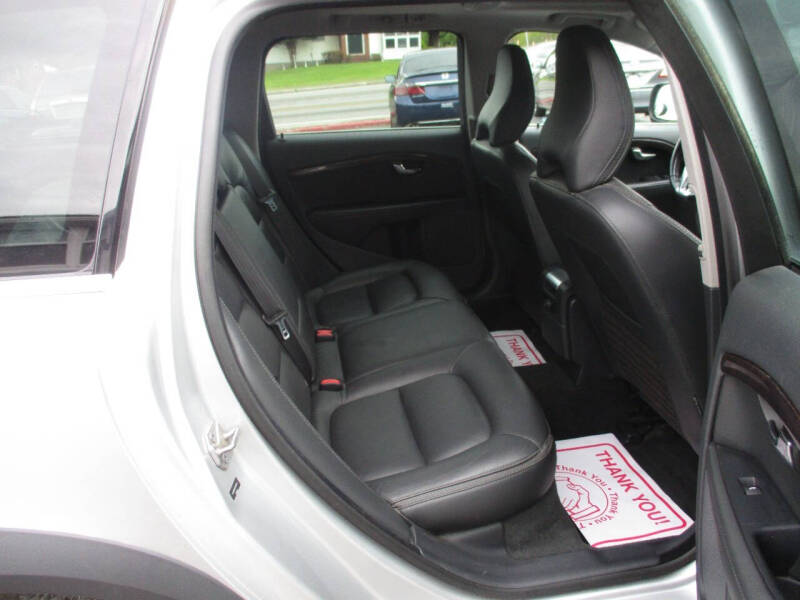 2015 Volvo XC70 T6
