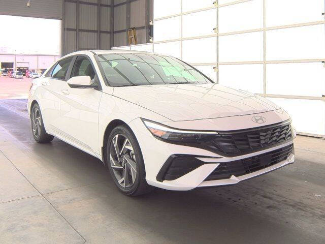 Used 2024 Hyundai Elantra SEL with VIN KMHLS4DG8RU687476 for sale in Maysville, KY