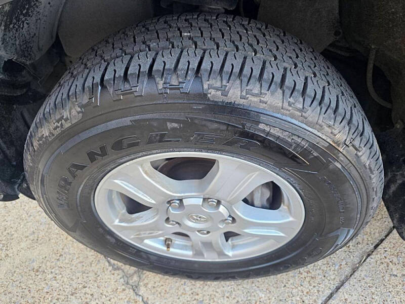 2012 Toyota Sequoia SR5