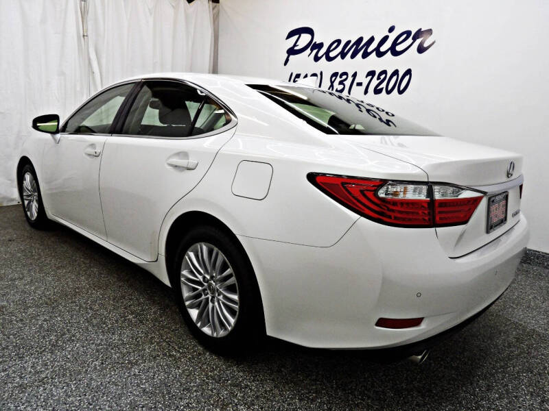 2015 Lexus ES 350 photo 4