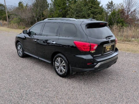 2020 Nissan Pathfinder S