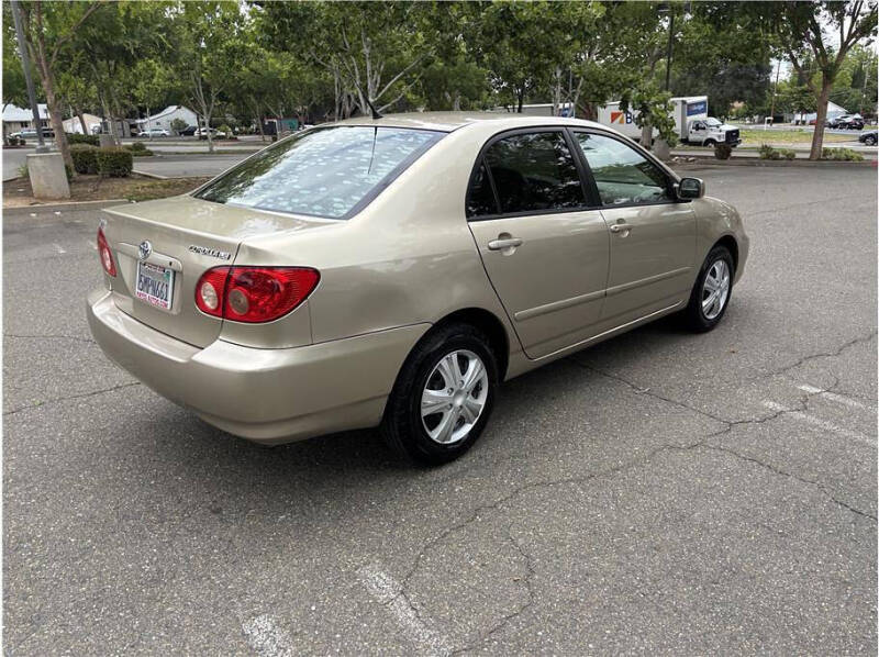 2005 Toyota Corolla