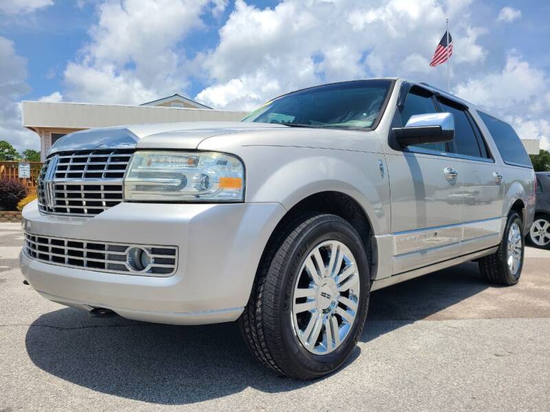 2007 Lincoln Navigator L for sale at Gary's Auto Sales in Sneads Ferry NC