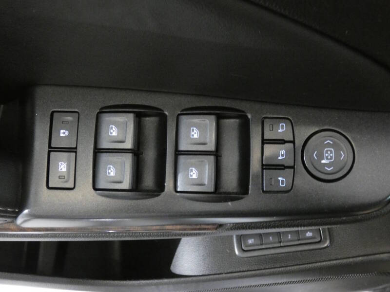 2020 GMC Yukon XL SLT