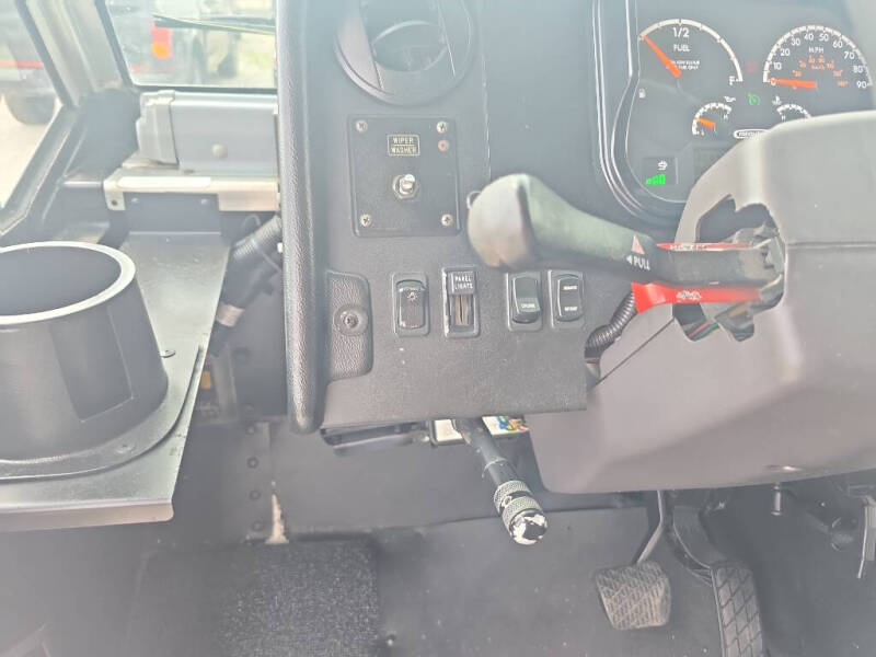 2015 Freightliner MT45 Chassis