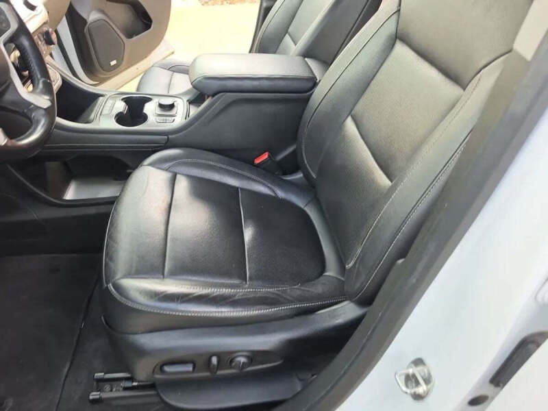 2020 GMC Acadia SLT