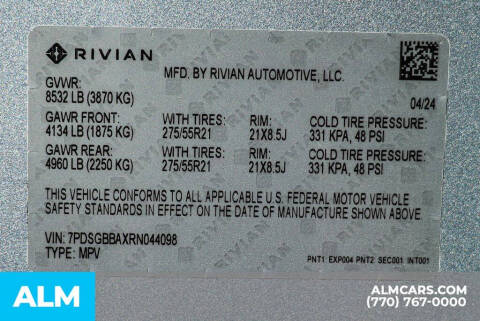 2024 Rivian R1S