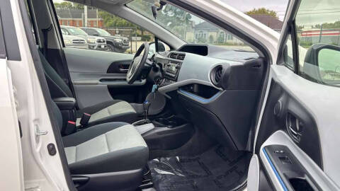 2012 Toyota Prius c Two