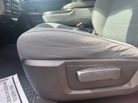 2017 RAM 1500 Express