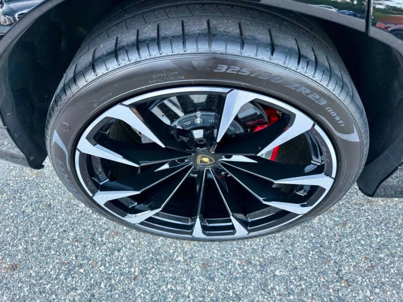 2024 Lamborghini Urus S