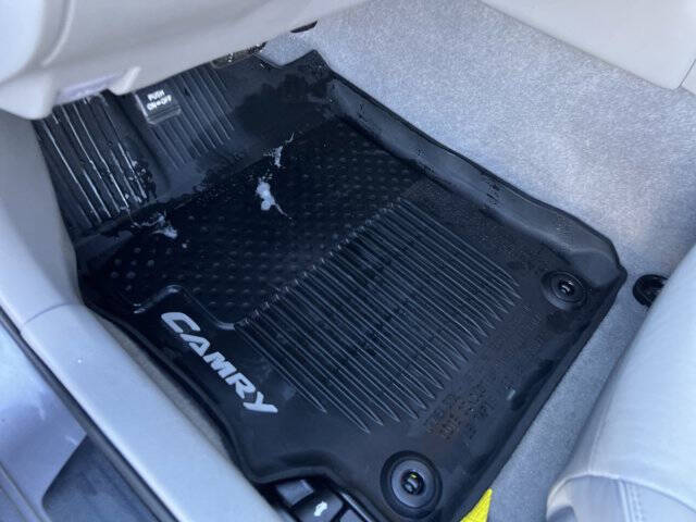 2017 Toyota Camry Hybrid