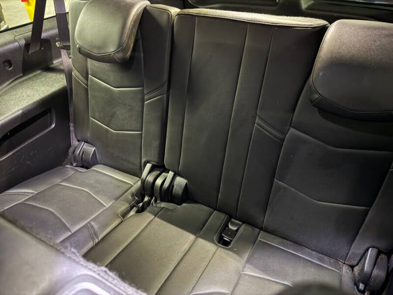 2017 Cadillac Escalade ESV Luxury