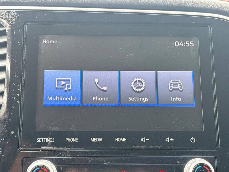 2020 Mitsubishi Outlander SE