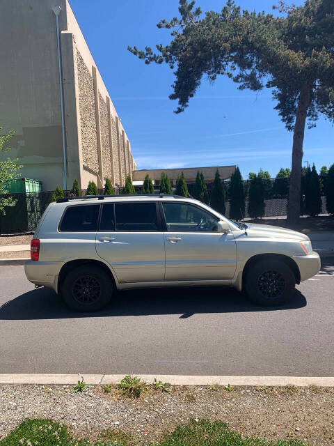 2003 Toyota Highlander for sale at Worldwide Auto in Portland, OR