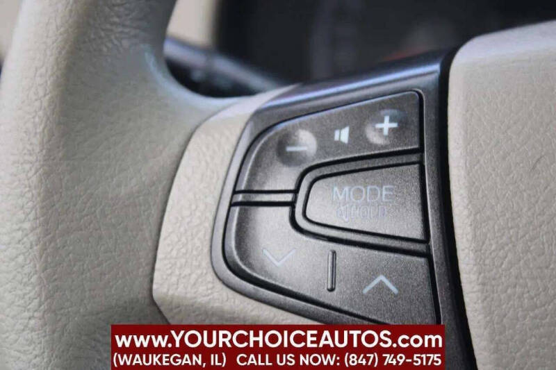 2012 Toyota Sienna LE Mobility 7-Passenger