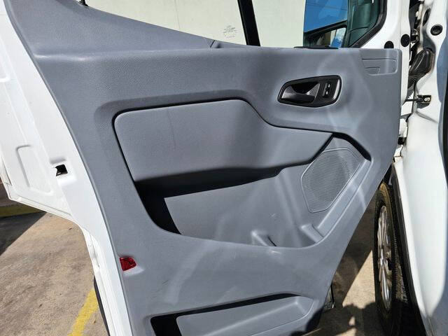 2018 Ford Transit 150 XLT