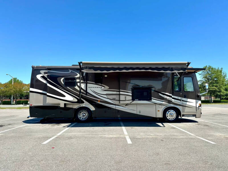 2014 Freightliner XCR Chassis