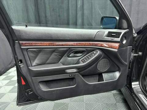 2000 BMW 5 Series 528i