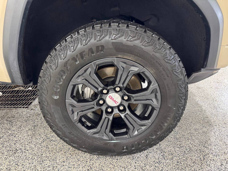 2024 GMC Canyon Elevation
